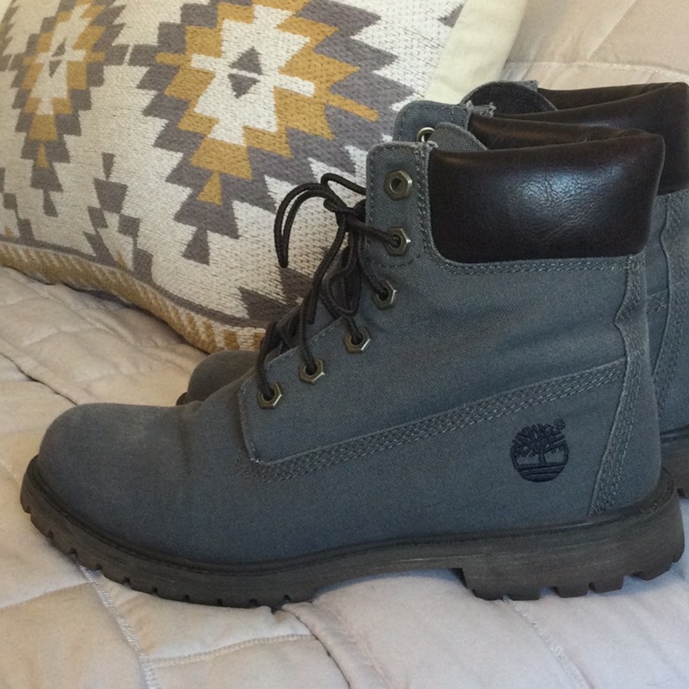 Timberland gray canvas boot size 8